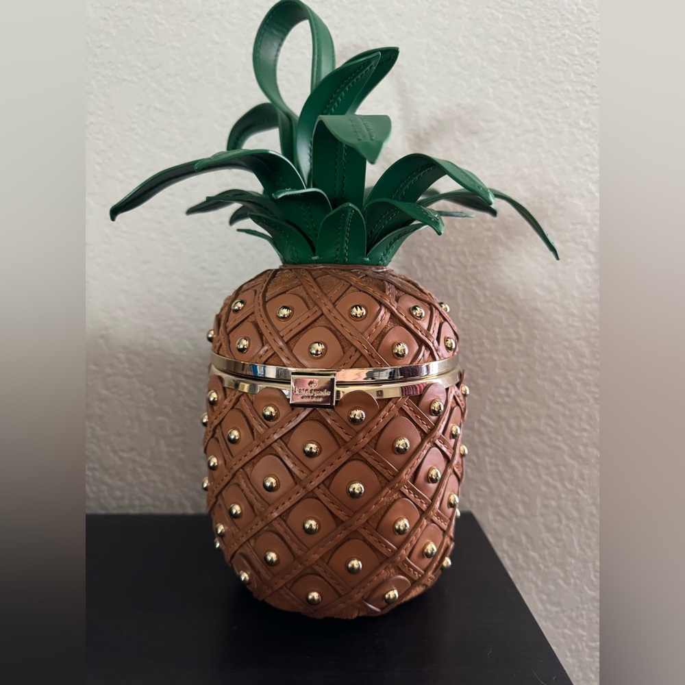 Kate Spade by the pool pineapple